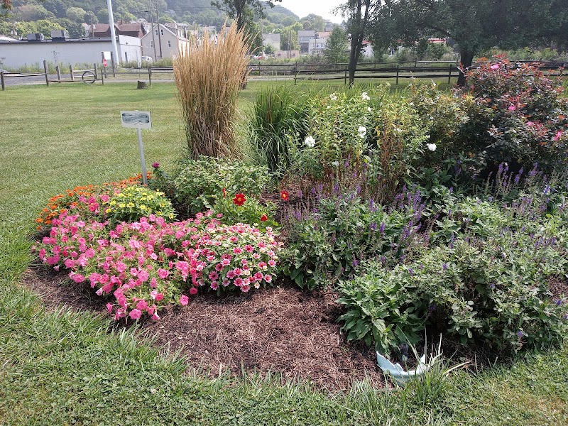 Sandyvale Memorial Gardens and Conservancy and Dog Park - Johnstown, PA
