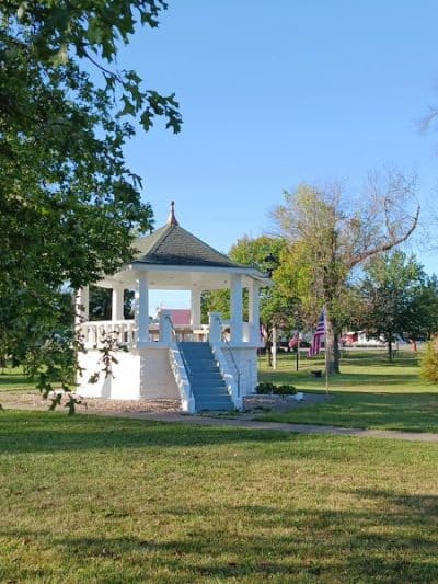 Lewistown Memorial Park - Lewistown, MO
