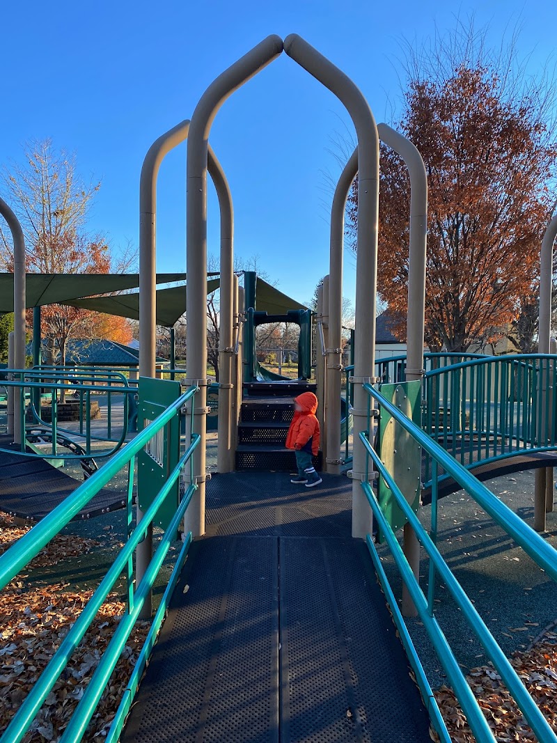 Castlewood Park - Lexington, KY