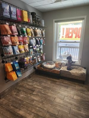 Off Leash Grooming and Retail