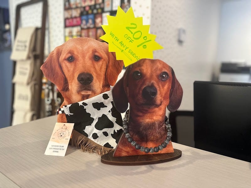 Off Leash Grooming and Retail - Lowell, IN