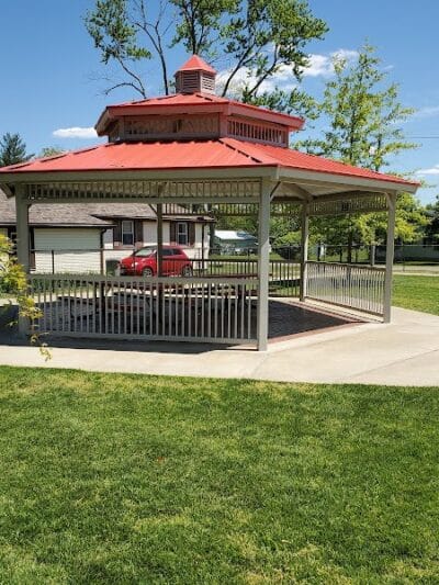 Lion Land Park - Marshall, IL