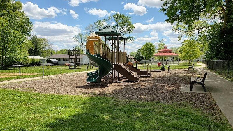 Lion Land Park - Marshall, IL