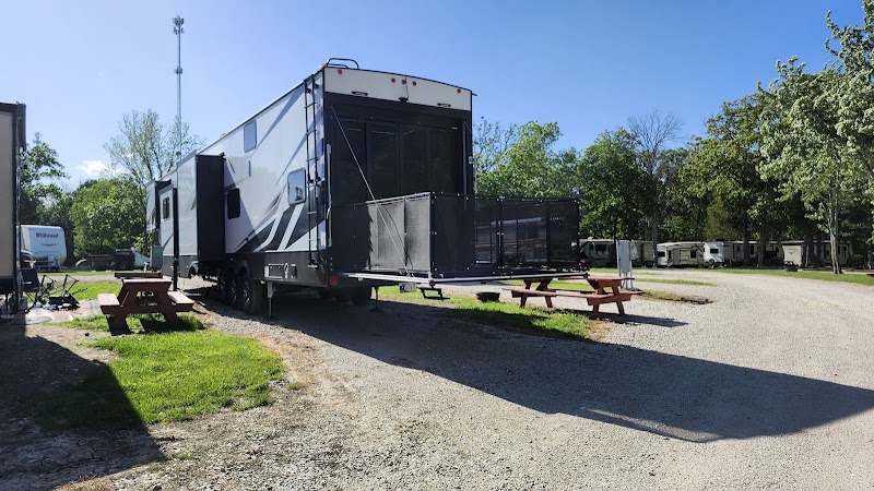 Hickory Ridge Campground LLC - Montgomery City, MO