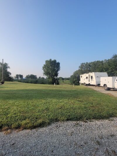 Garden Inn RV Park - Mound City, MO