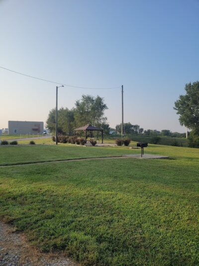 Garden Inn RV Park - Mound City, MO