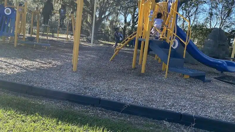 Diogi Dog Park - Mulberry, FL