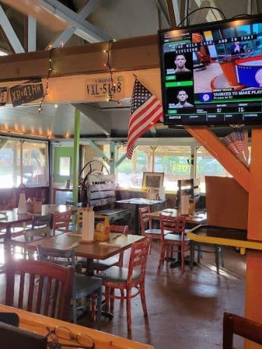 Barking Dawgs Tavern