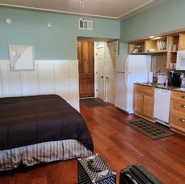 Inlet Sports Lodge