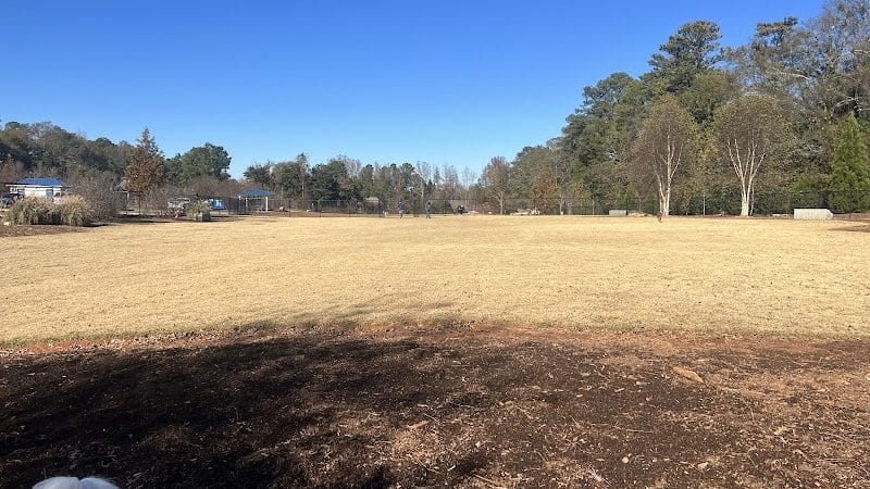 Sprayberry Rd Dog park - Newnan, GA