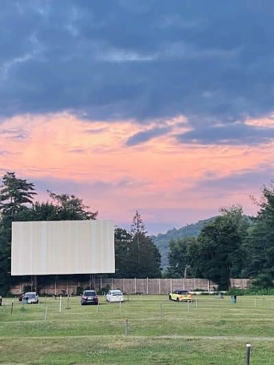 Hathaway's Twin Drive-In-Open Thurs, Fri, Sat & Sun! (This week Open Wed 7/2, Closed Fri 7/4) - North Hoosick, NY