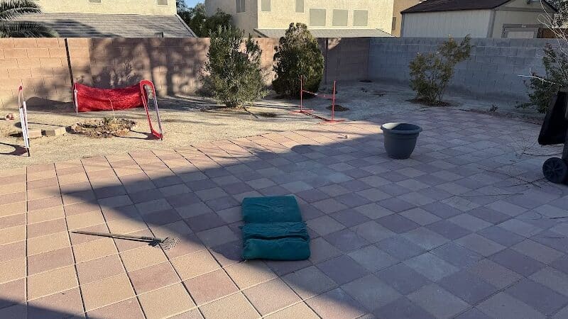 Kaurie’s fully fenced yard with agility trading course - North Las Vegas, NV