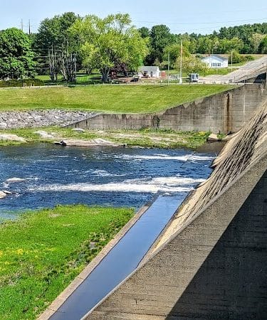 Mansfield Hollow Dam Walk
