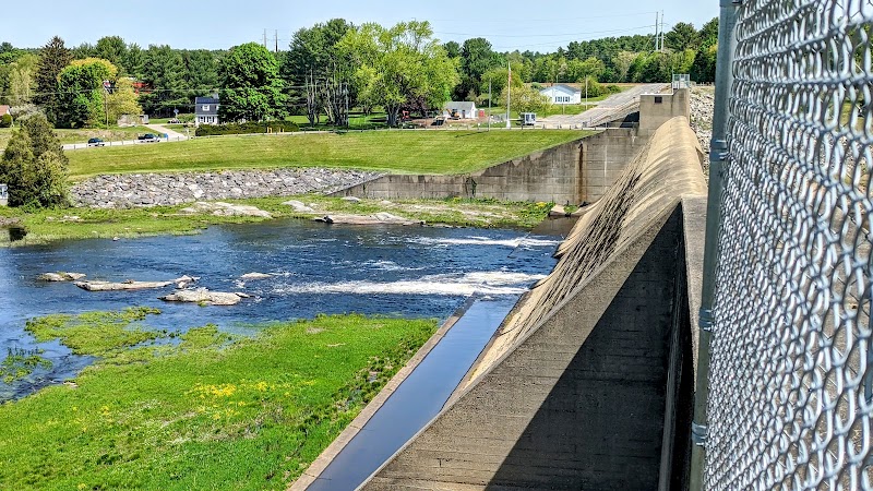 Mansfield Hollow Dam Walk - North Windham, CT