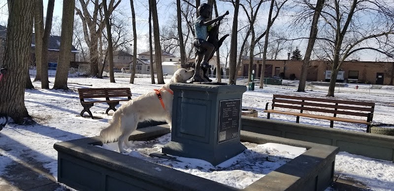 Bailey's Crossing Dog Park - Oak Lawn, IL