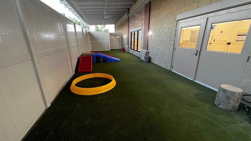 K9 Resorts Luxury Pet Hotel Overland Park - Overland Park, KS