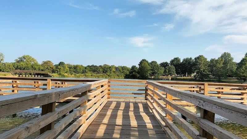 Kingston Lake Park - Overland Park, KS