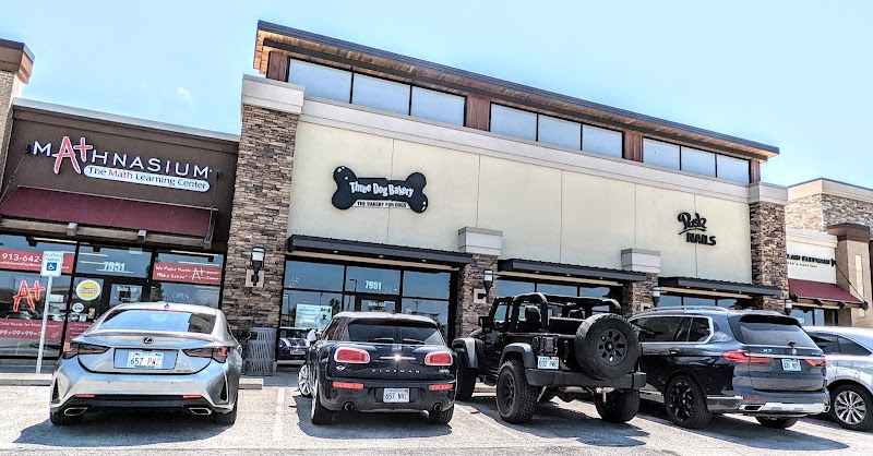 Three Dog Bakery Overland Park - Overland Park, KS