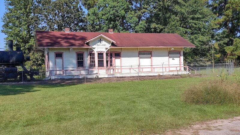 Pineland Park - Pineland, TX