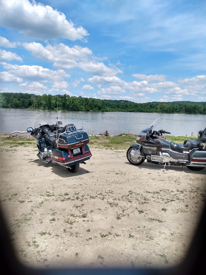 Hideaway Harbor Park - Portage Des Sioux, MO