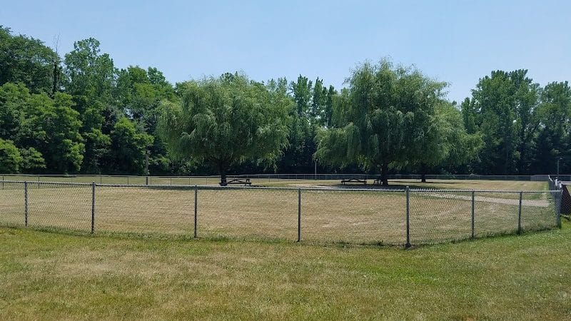 Mary Jane Row Dog Park - Rexford, NY