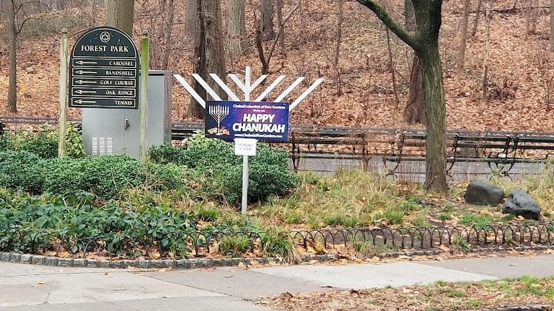 Wallenberg Square - Richmond Hill, NY