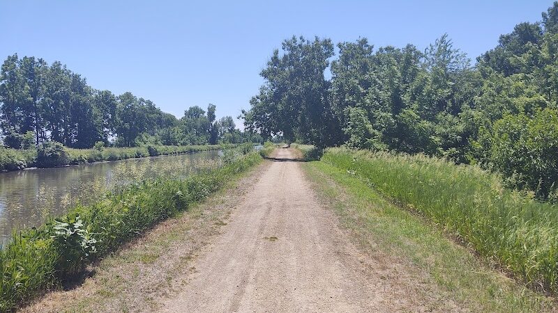 Hennepin Canal Feeder Bike Trail - Rock Falls, IL