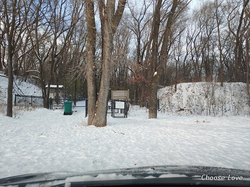 Woodview Off-Leash Dog Area - Roseville, MN