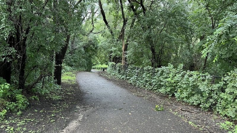Woodview Off-Leash Dog Area - Roseville, MN