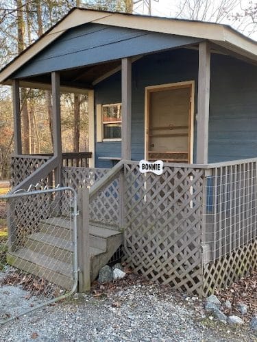 Four Paws Kingdom Campground & Dog Retreat