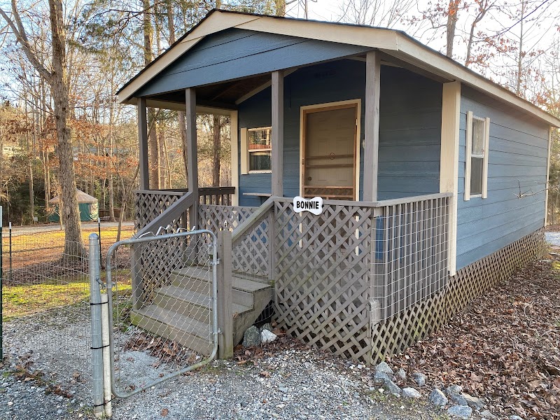 Four Paws Kingdom Campground & Dog Retreat