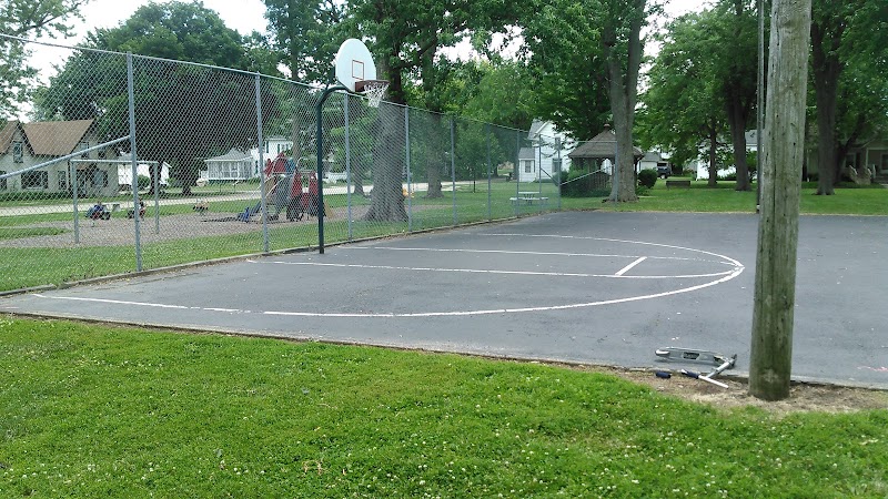 Shannon Village Park - Shannon, IL