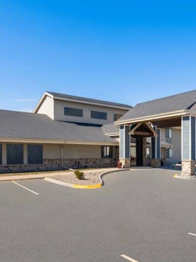 AmericInn by Wyndham Stuart - Stuart, IA