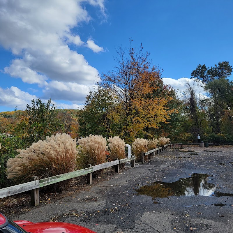 Black River Park Parking Lot - Succasunna, NJ
