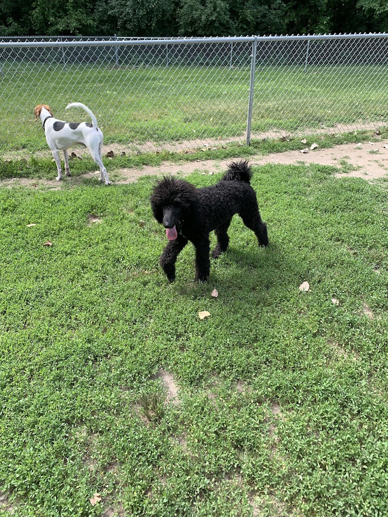 Happy Tails Dog Park - Summit - Summit, IL