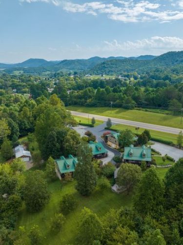 Lodge at Tellico