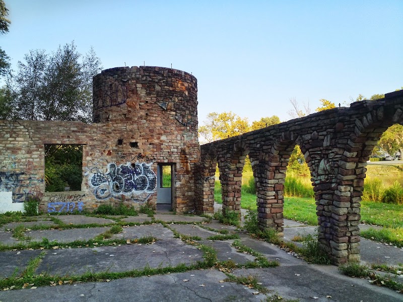 Dog Walking Island - Tonawanda, NY