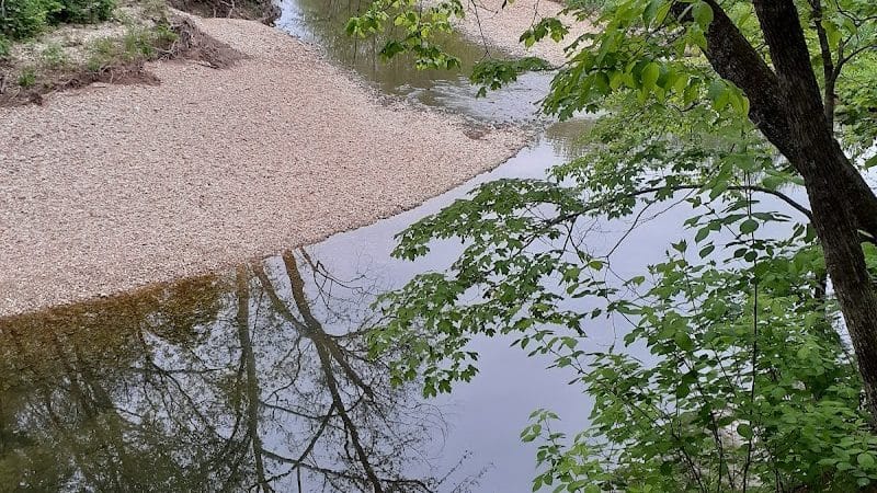 Big Sugar Trail Trailhead - Troy, MO
