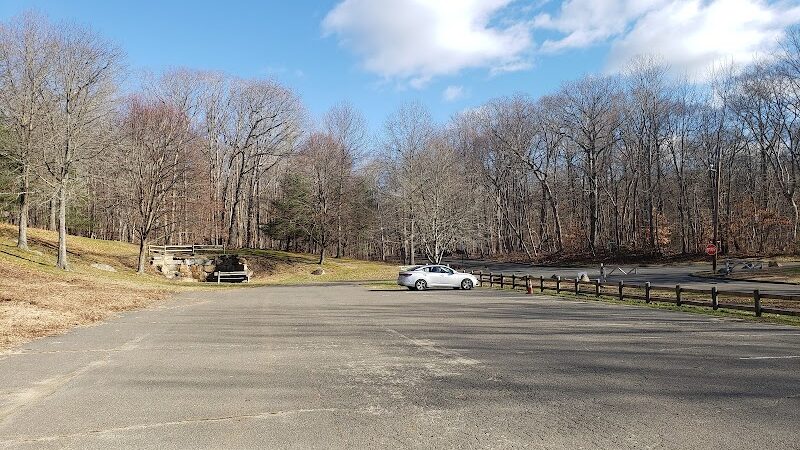 Twin Brooks Park - Parking Lot - Trumbull, CT