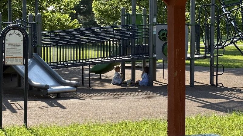 Vandalia Pool And Tri-County Park - Vandalia, MO