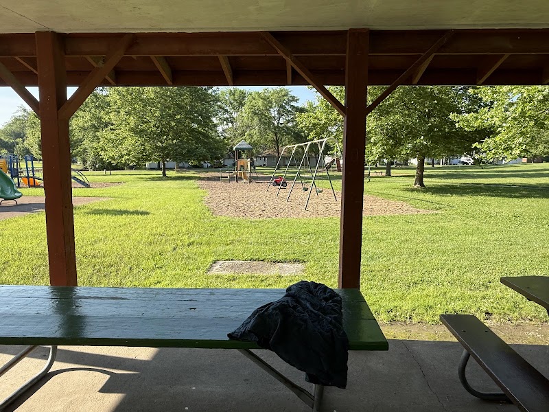 Vandalia Pool And Tri-County Park - Vandalia, MO