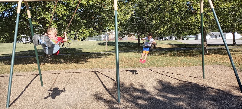Vandalia Pool And Tri-County Park - Vandalia, MO