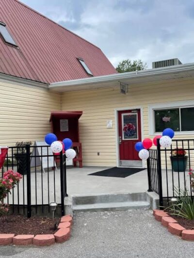 Fayetteville RV Resort & Cottages - Wade, NC