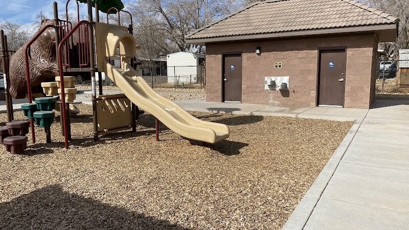 Dog Town Dog Park - Washington, UT