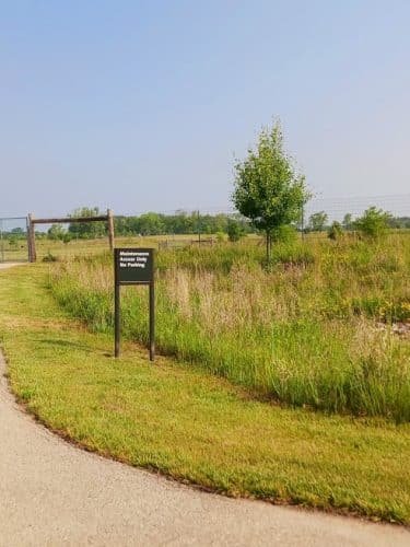 Waukegan Savanna Off-Leash Dog Area