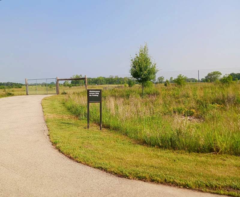 Waukegan Savanna Off-Leash Dog Area - Waukegan, IL