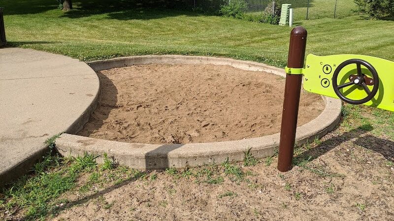 Knolls Park - West Des Moines, IA