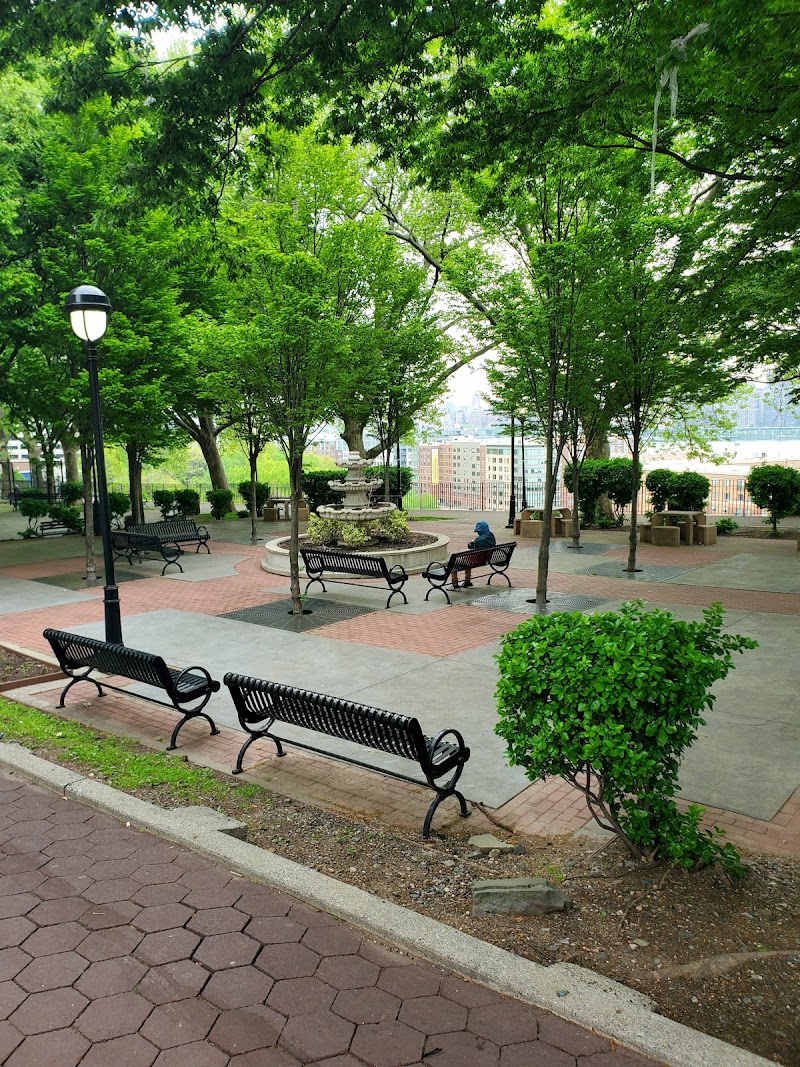 West New York Dog Park - West New York, NJ