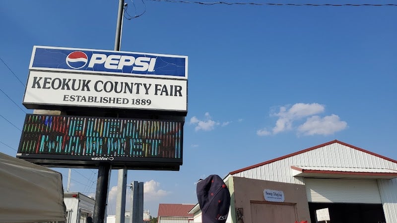 What Cheer Flea Market - What Cheer, IA