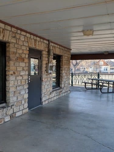 Park Villa - North Riverside park